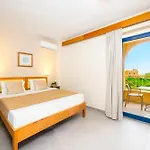 Koulouris Hotel Kávos